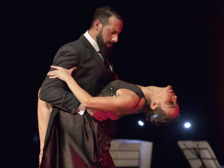 Compagnia argentina di tango